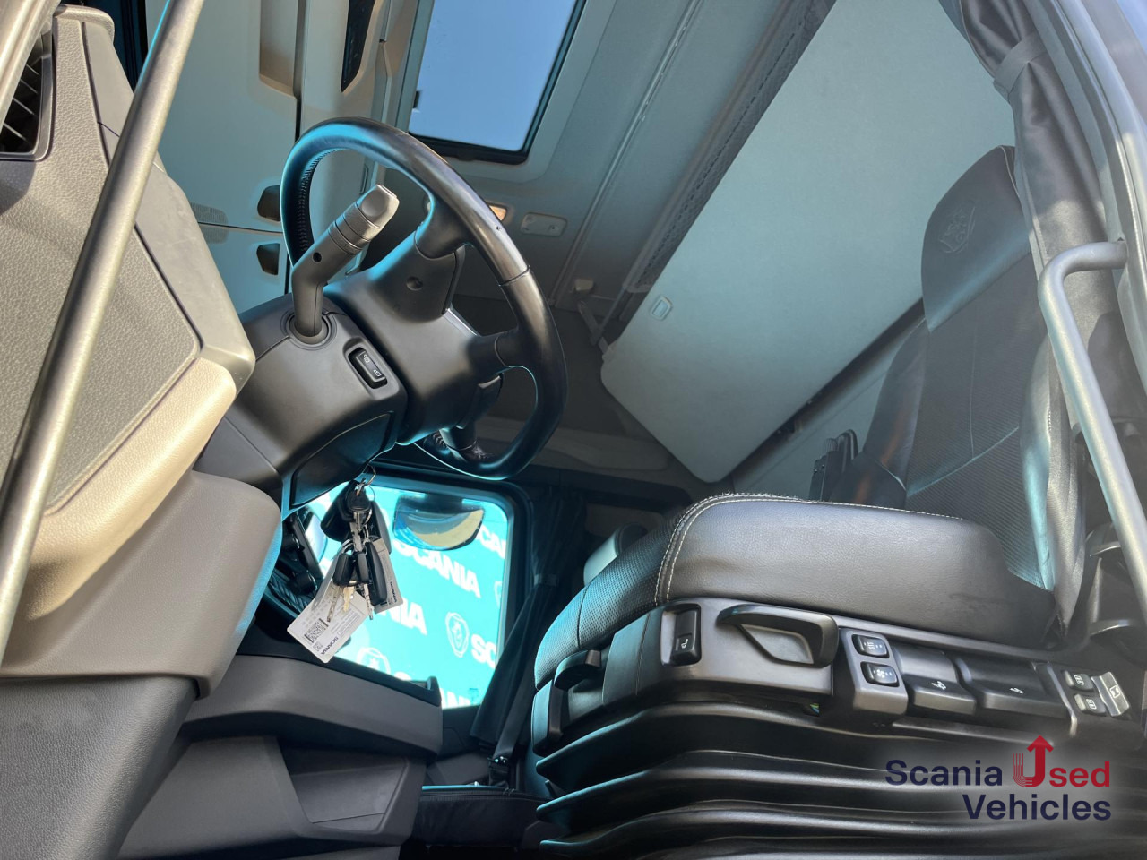 SCANIA S 500 A6x2/4NB RETARDER P-AIRCO FULL-AIR SMART2 - Камион влекач: слика 2 SCANIA S 500 A6x2/4NB RETARDER P-AIRCO FULL-AIR SMART2 - Камион влекач: слика 2