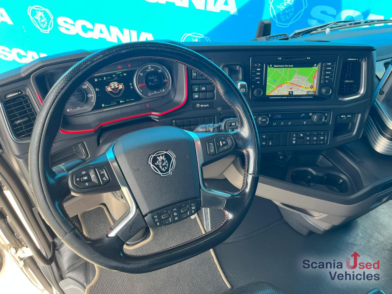 SCANIA S 520 A4x2NA V8 RETARDER P-AIRCO LED LEATHER - Камион влекач: слика 4 SCANIA S 520 A4x2NA V8 RETARDER P-AIRCO LED LEATHER - Камион влекач: слика 4