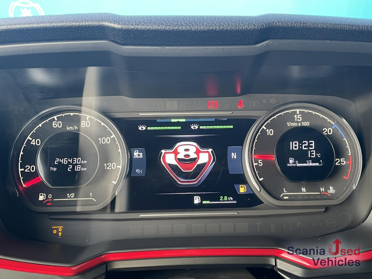 SCANIA S 660 A6x2/4NB V8 RETARDER FULL AIR 8T DIFF-L LED - Камион влекач: слика 5 SCANIA S 660 A6x2/4NB V8 RETARDER FULL AIR 8T DIFF-L LED - Камион влекач: слика 5