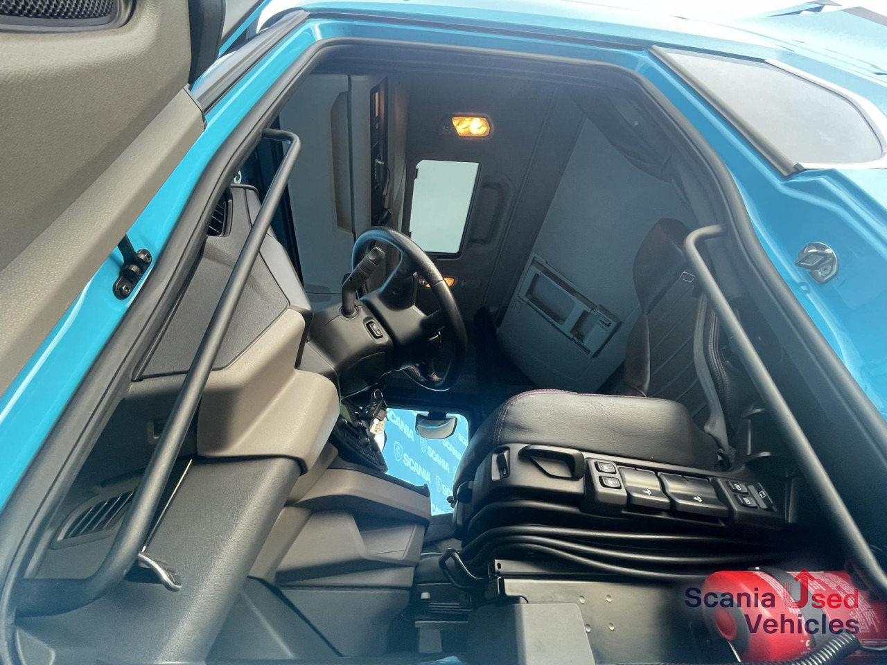 SCANIA S 660 A6x2/4NB V8 RETARDER FULL AIR 8T DIFF-L LED - Камион влекач: слика 2 SCANIA S 660 A6x2/4NB V8 RETARDER FULL AIR 8T DIFF-L LED - Камион влекач: слика 2