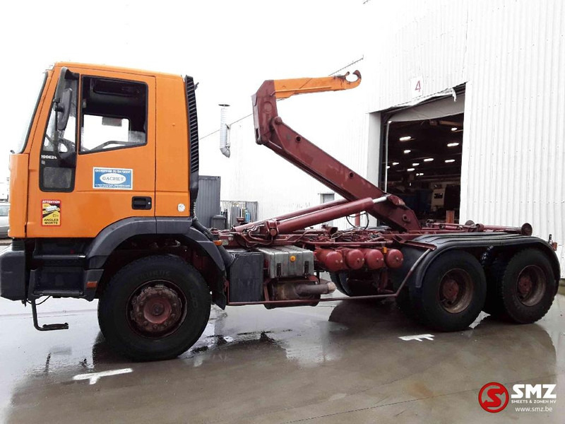 Iveco Trakker 260 E 34 6x4 francais - Транспортер на контејнер/ Камион со променливо тело: слика 5 Iveco Trakker 260 E 34 6x4 francais - Транспортер на контејнер/ Камион со променливо тело: слика 5