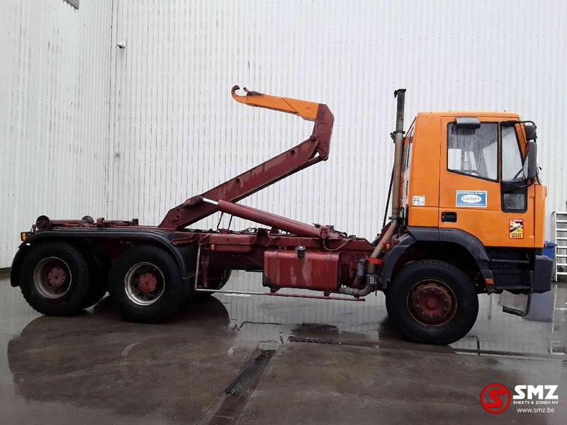 Iveco Trakker 260 E 34 6x4 francais - Транспортер на контејнер/ Камион со променливо тело: слика 4 Iveco Trakker 260 E 34 6x4 francais - Транспортер на контејнер/ Камион со променливо тело: слика 4