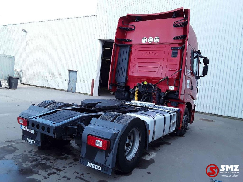 Камион влекач Iveco Stralis 460 zf intarder: слика 11