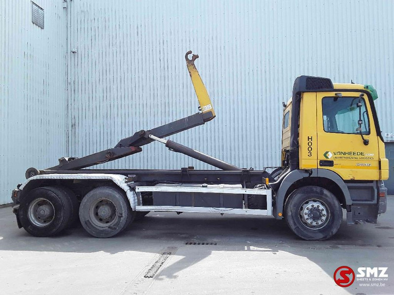 Mercedes-Benz Actros 2636 6x4 lames steel 3x - Транспортер на контејнер/ Камион со променливо тело: слика 4 Mercedes-Benz Actros 2636 6x4 lames steel 3x - Транспортер на контејнер/ Камион со променливо тело: слика 4
