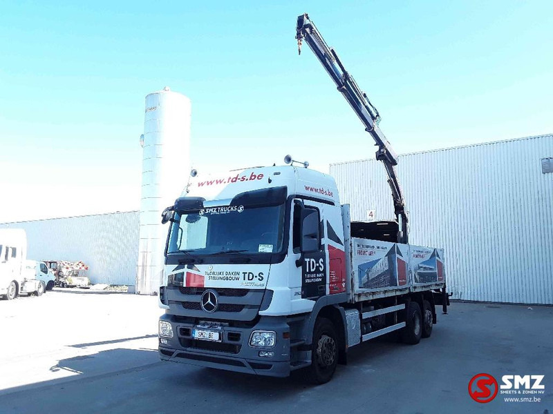 Mercedes-Benz Actros 2636 Hiab 123 B 2+remote - Камион со платформа, Камион со кран: слика 3 Mercedes-Benz Actros 2636 Hiab 123 B 2+remote - Камион со платформа, Камион со кран: слика 3