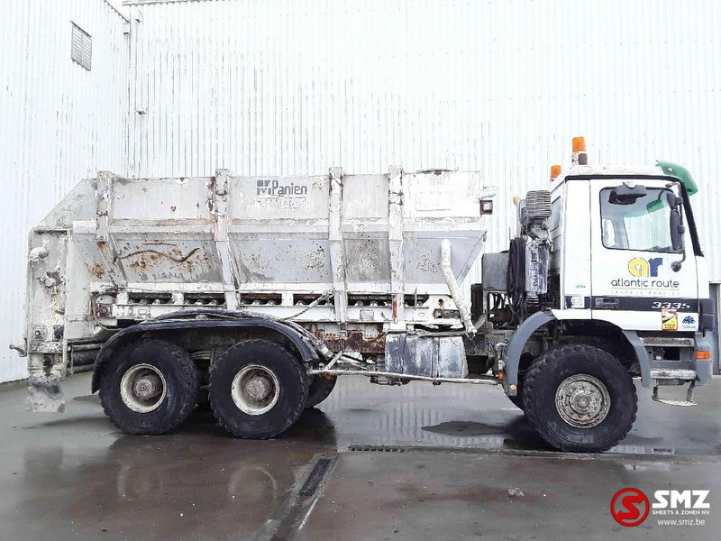Mercedes-Benz Actros 3335 6x6 88000km manual - Камион со бетонска пумпа: слика 4 Mercedes-Benz Actros 3335 6x6 88000km manual - Камион со бетонска пумпа: слика 4