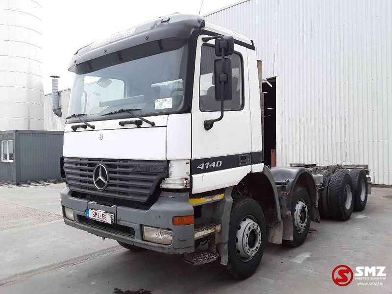 Mercedes-Benz Actros 4140 manual - Камион со кабинска шасија: слика 3 Mercedes-Benz Actros 4140 manual - Камион со кабинска шасија: слика 3