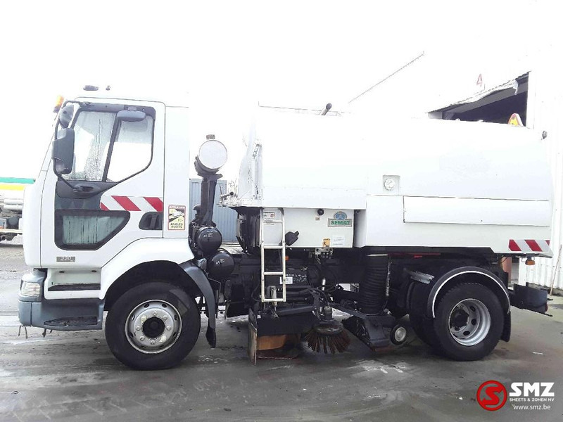Renault Midlum 220 - Возило за метење: слика 5 Renault Midlum 220 - Возило за метење: слика 5