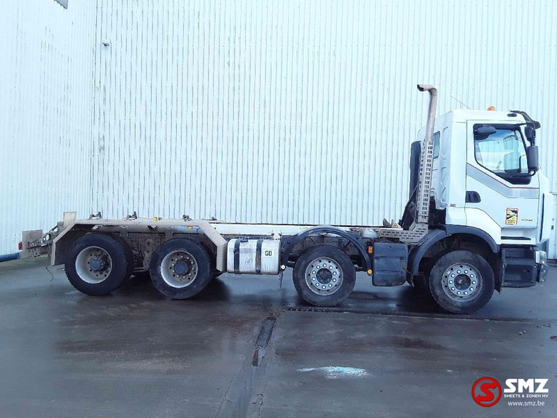 Renault Premium 430 8x4 - Камион со кабинска шасија: слика 4 Renault Premium 430 8x4 - Камион со кабинска шасија: слика 4