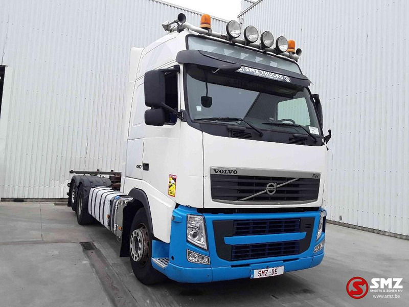 Volvo FH 420 6x2 - Транспортер на контејнер/ Камион со променливо тело: слика 1 Volvo FH 420 6x2 - Транспортер на контејнер/ Камион со променливо тело: слика 1