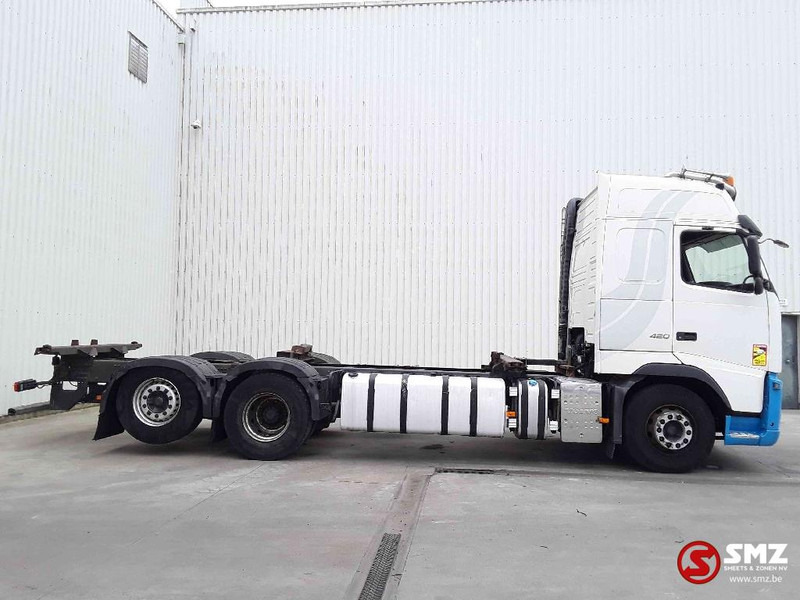 Volvo FH 420 6x2 - Транспортер на контејнер/ Камион со променливо тело: слика 4 Volvo FH 420 6x2 - Транспортер на контејнер/ Камион со променливо тело: слика 4