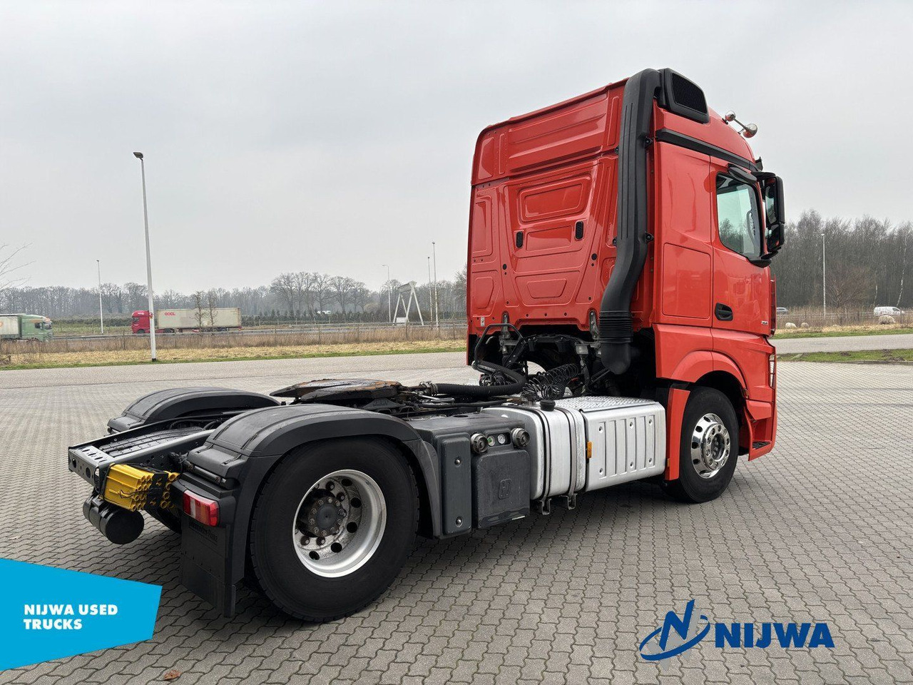 Mercedes-Benz Actros 1851 4x2 Retarder + Hydrauliek - Камион влекач: слика 3 Mercedes-Benz Actros 1851 4x2 Retarder + Hydrauliek - Камион влекач: слика 3