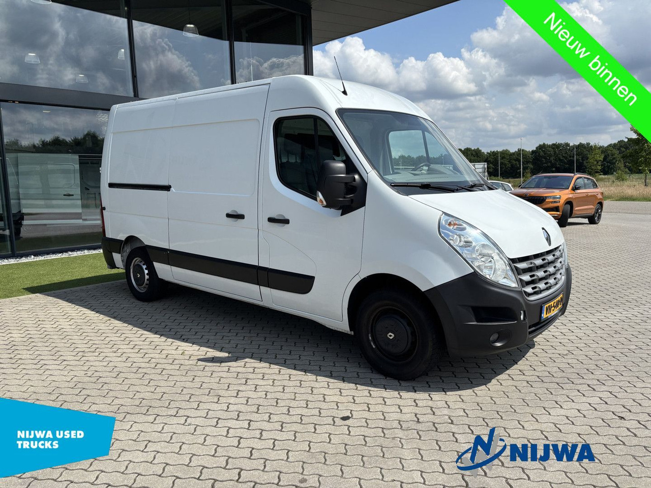 Renault Master T35 125 L2H2 Opstap + Airco Kasten - Товарно комбе: слика 2 Renault Master T35 125 L2H2 Opstap + Airco Kasten - Товарно комбе: слика 2