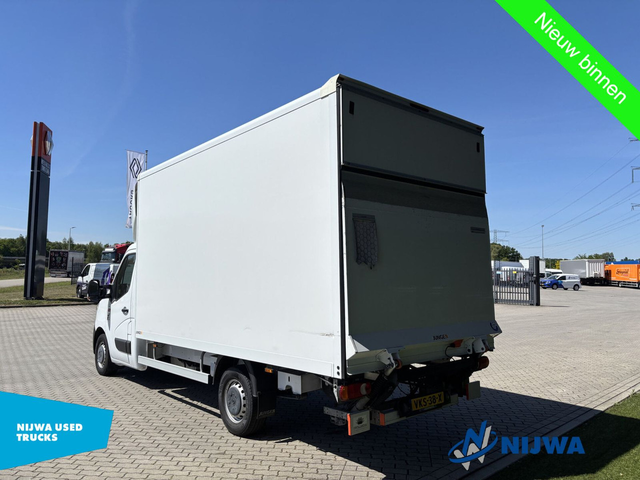 Renault Master T35 145 Laadklep + Airco - Камион со кабинска шасија: слика 4 Renault Master T35 145 Laadklep + Airco - Камион со кабинска шасија: слика 4