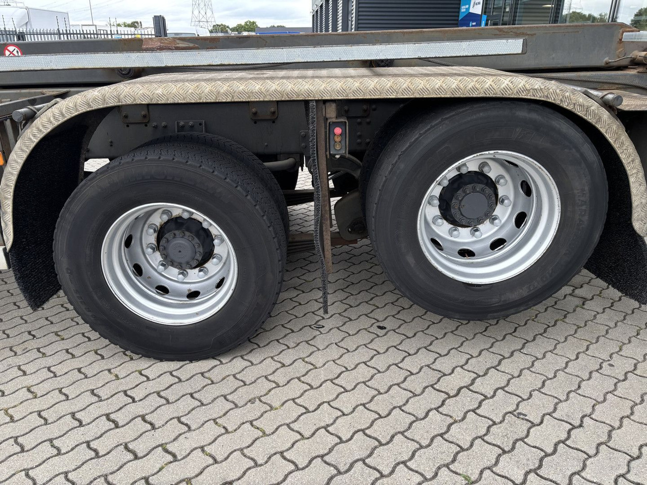 Volvo FM 420 6X2 NCH Kabelsysteem + A-Ride - Камион со кука за подигање: слика 5 Volvo FM 420 6X2 NCH Kabelsysteem + A-Ride - Камион со кука за подигање: слика 5