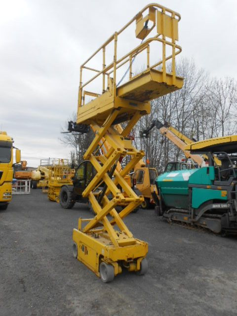 Genie GS 1530, Scherenarbeitsbühne Genie 6,6m - Камион со подигачка кошница: слика 4 Genie GS 1530, Scherenarbeitsbühne Genie 6,6m - Камион со подигачка кошница: слика 4