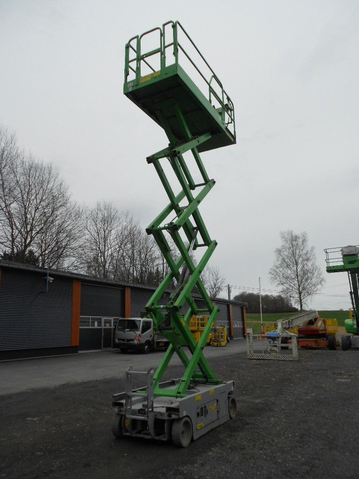 Genie GS 2646, Scherenarbeitsbühne Genie 9,9 m - Камион со подигачка кошница: слика 2 Genie GS 2646, Scherenarbeitsbühne Genie 9,9 m - Камион со подигачка кошница: слика 2