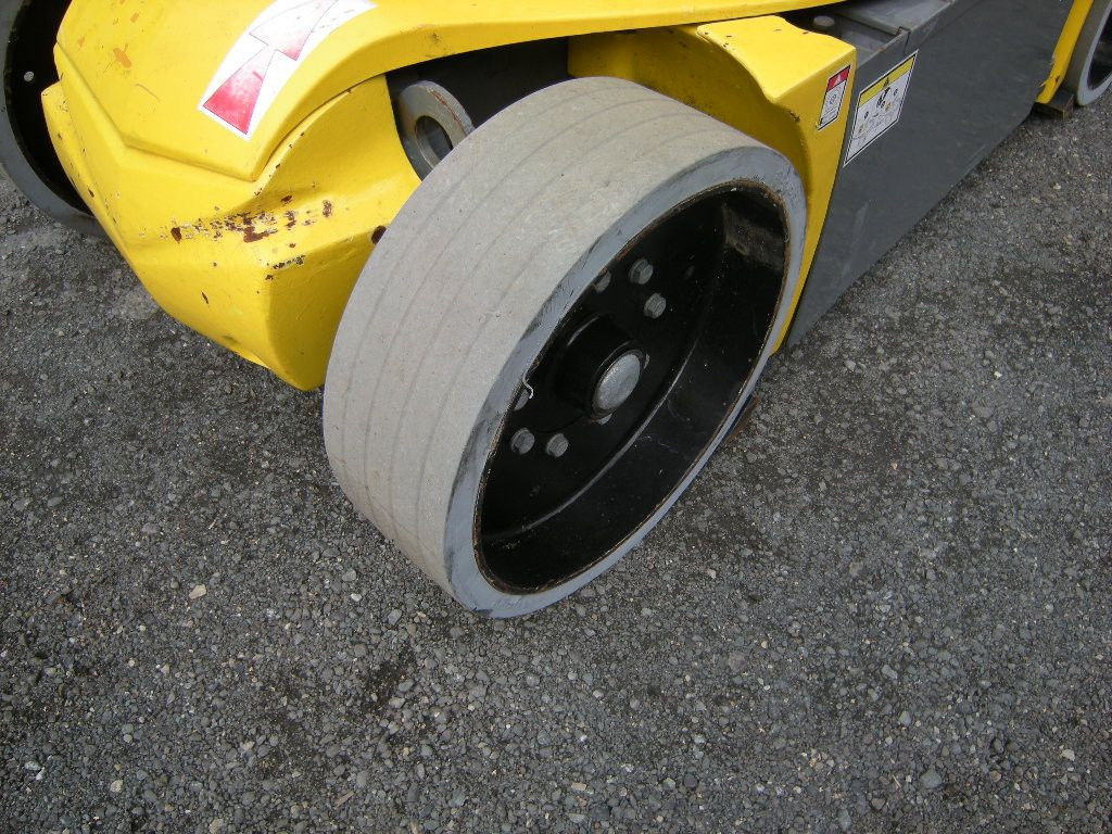 Камион со подигачка кошница Haulotte HA12CJ+ , AH 12m, Korbarm drehbar: слика 11