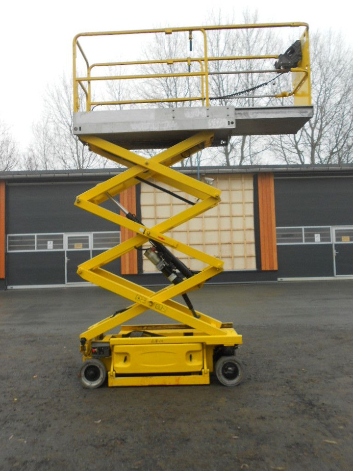 JLG 1930 ES, Scherenarbeitsbühne AH 8 m - Камион со подигачка кошница: слика 1 JLG 1930 ES, Scherenarbeitsbühne AH 8 m - Камион со подигачка кошница: слика 1