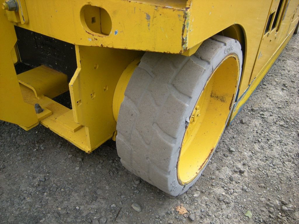 Камион со подигачка кошница JLG 3246, Scherenarbeitsbühne, 11,9 m: слика 7