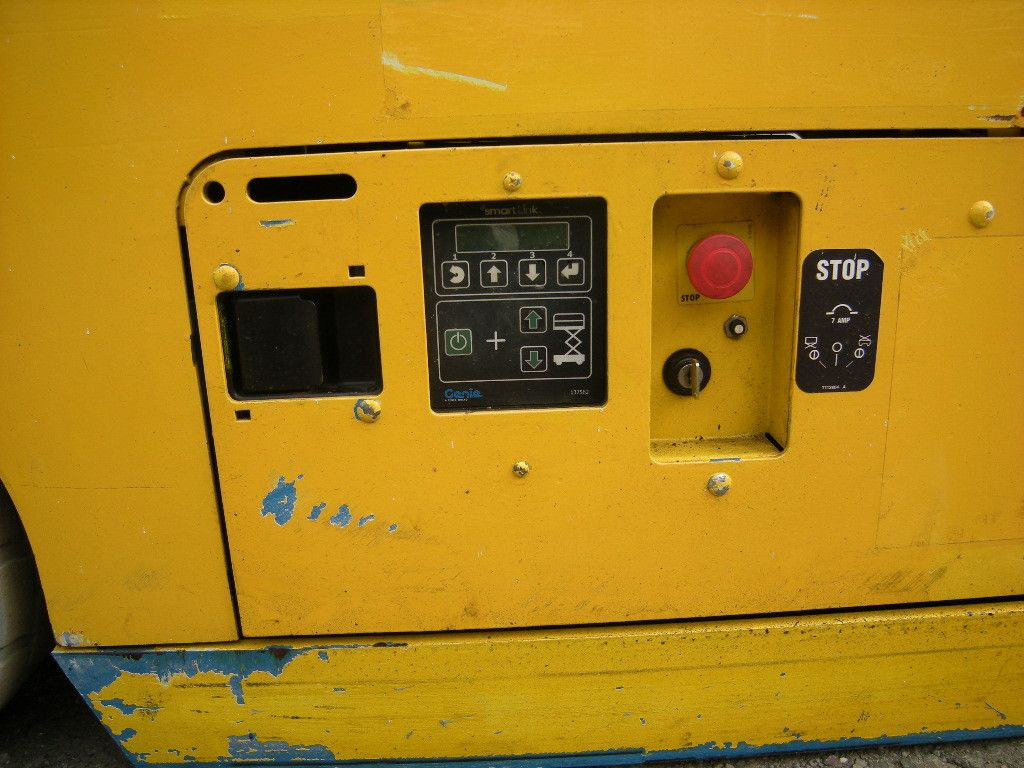 Камион со подигачка кошница JLG 3246, Scherenarbeitsbühne, 11,9 m: слика 12