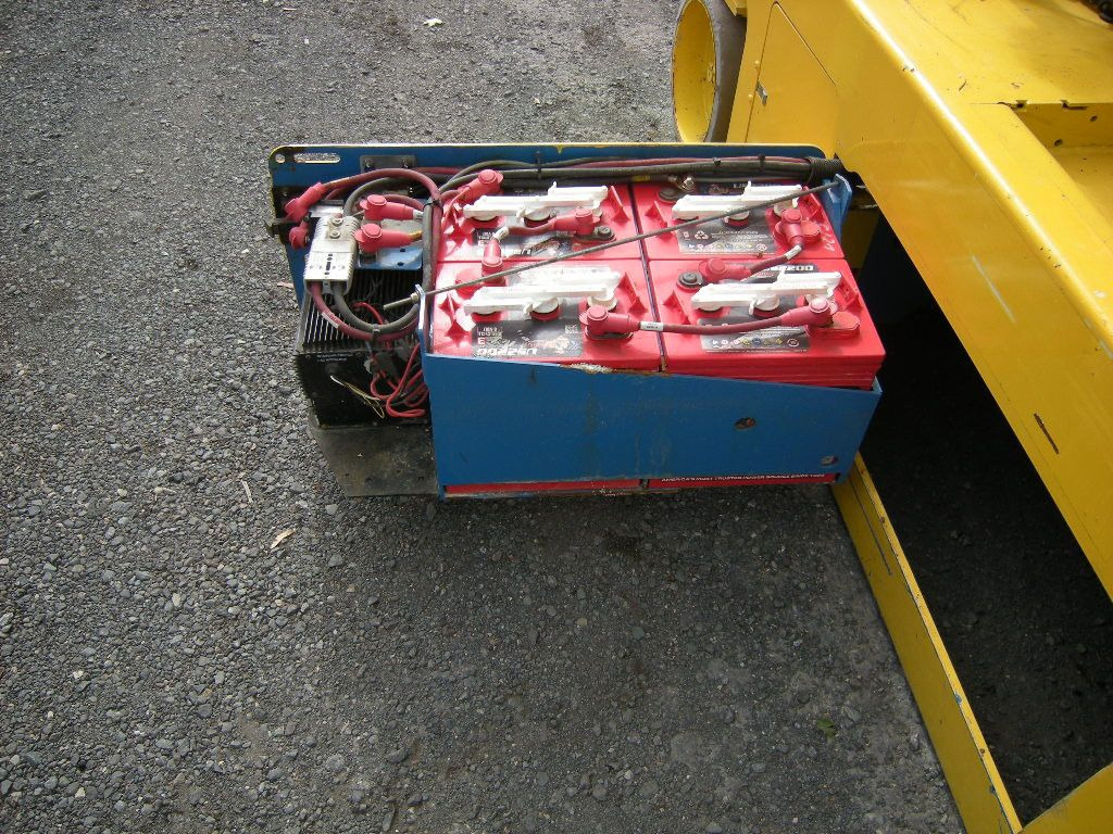 Камион со подигачка кошница JLG 3246, Scherenarbeitsbühne, 11,9 m: слика 10