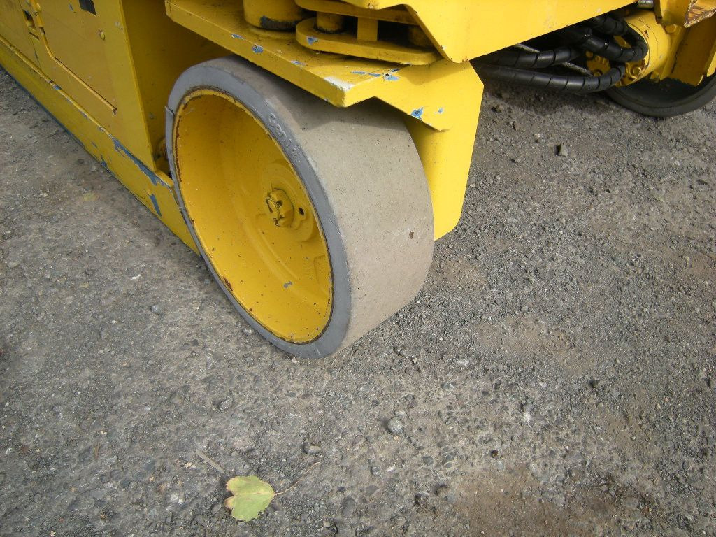 Камион со подигачка кошница JLG 3246, Scherenarbeitsbühne, 11,9 m: слика 6