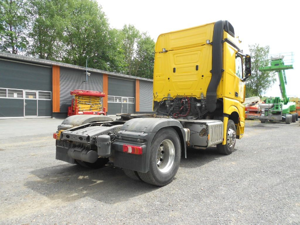 Mercedes-Benz AROCS 1845 - Камион влекач: слика 2 Mercedes-Benz AROCS 1845 - Камион влекач: слика 2