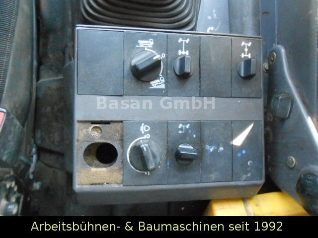 Кипер, Камион со кран Mercedes-Benz MB 1717 AK Kipper Allrad mit Kran Atlas 100.1: слика 21