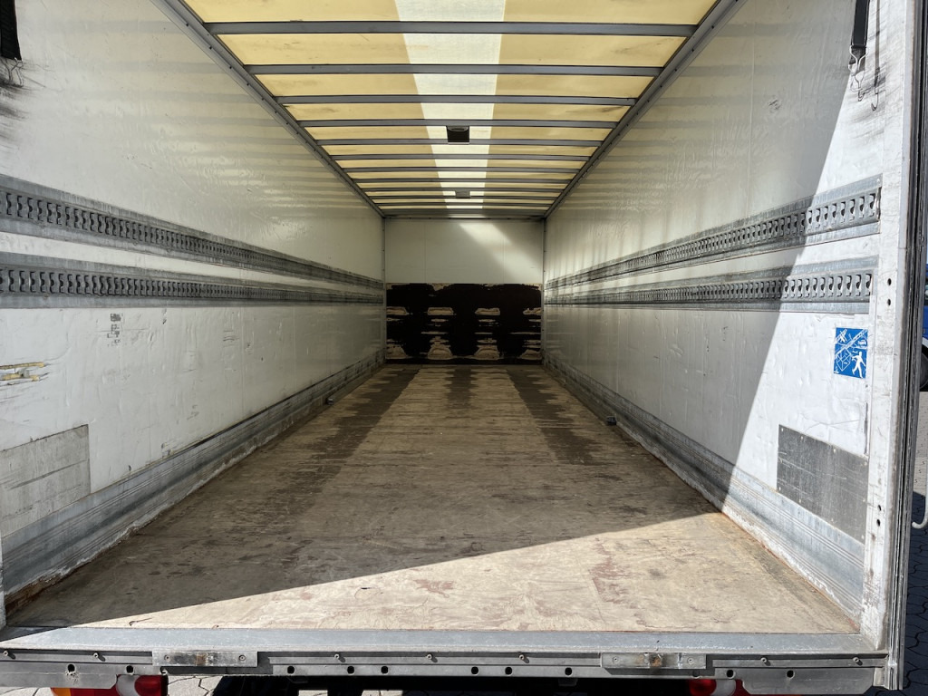 Iveco 120E25 Eurocargo 4x2 Koffer | Ladebordwand - Камион сандучар: слика 3 Iveco 120E25 Eurocargo 4x2 Koffer | Ladebordwand - Камион сандучар: слика 3