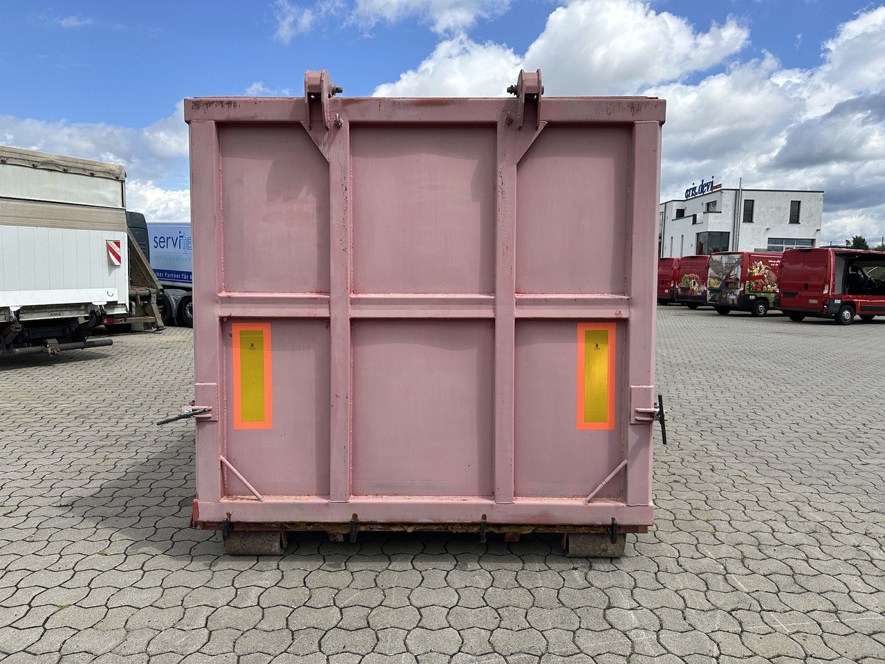 Mercedes-Benz Wassercontainer Mulde 30 cbm Silo für Abrollkipper - Камион: слика 4 Mercedes-Benz Wassercontainer Mulde 30 cbm Silo für Abrollkipper - Камион: слика 4