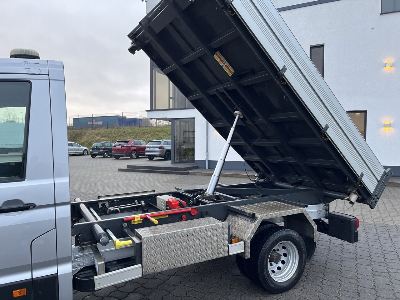 MAN TGE 3.180 4x2 Zwillingsbereift - Комби кипер: слика 2 MAN TGE 3.180 4x2 Zwillingsbereift - Комби кипер: слика 2