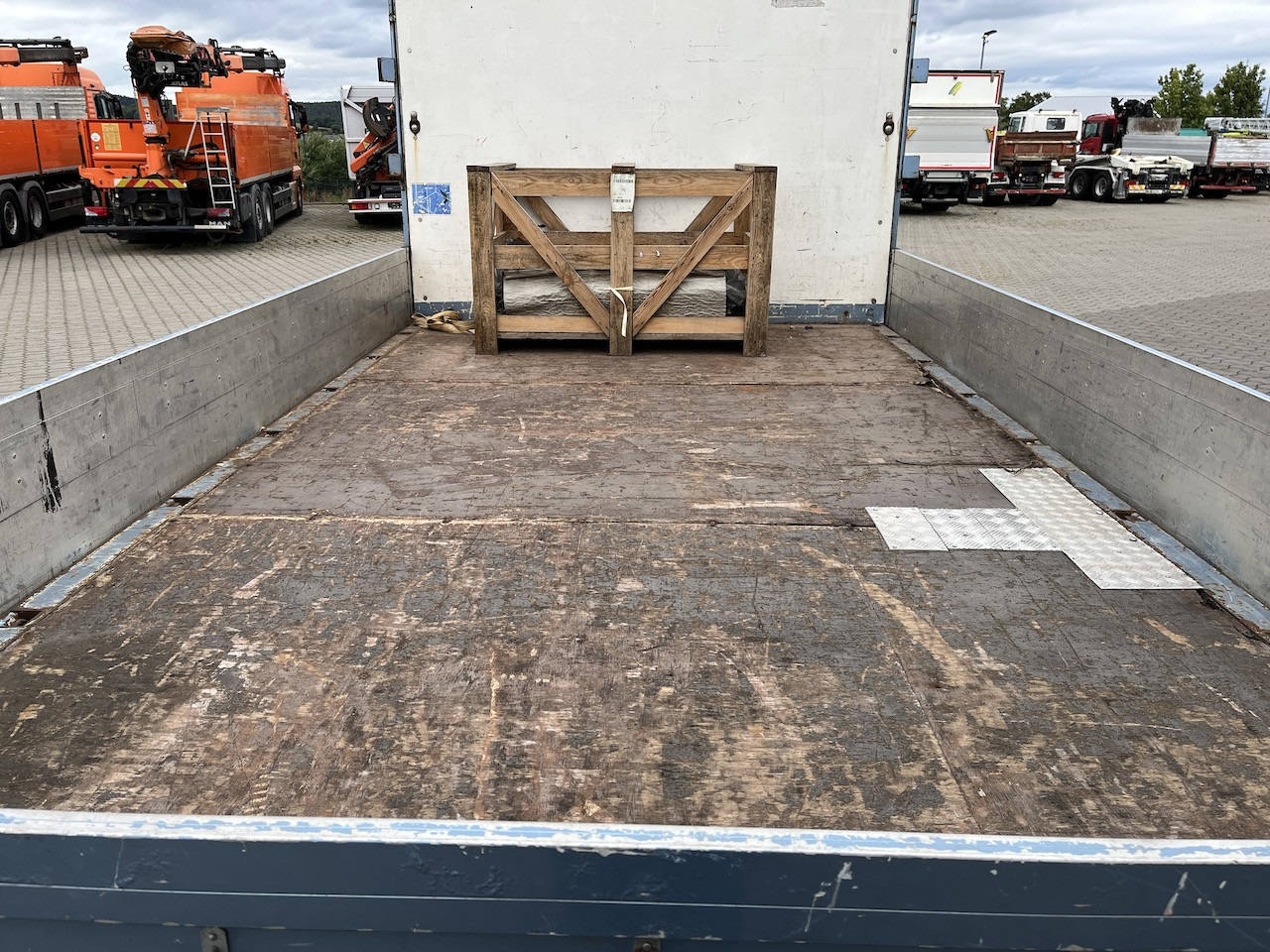 MAN TGL 8.220 4x2 Pritsche AHK - Комбе со отворен сандак: слика 4 MAN TGL 8.220 4x2 Pritsche AHK - Комбе со отворен сандак: слика 4