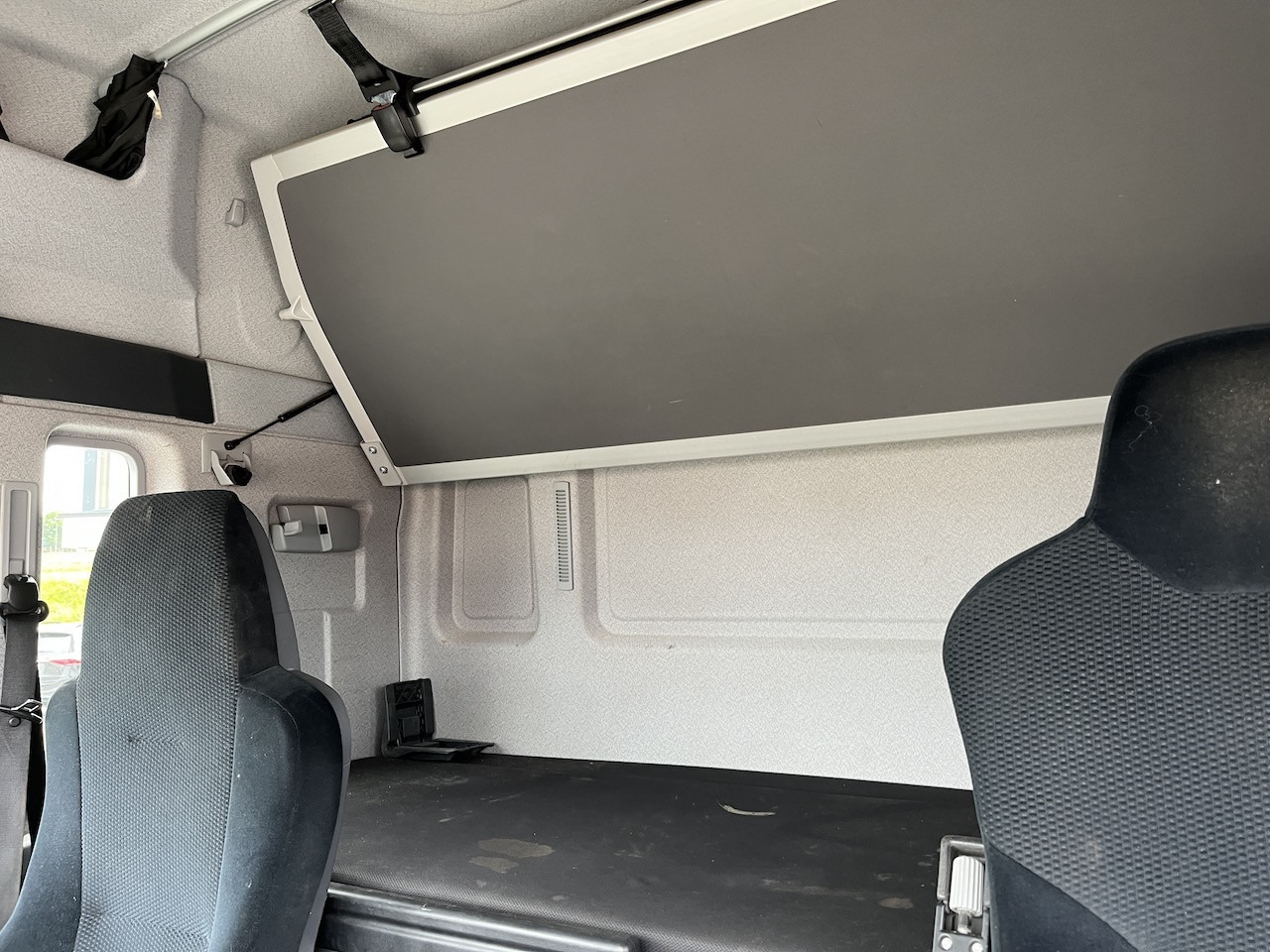 MAN TGL 8.220 4x2 Pritsche AHK - Комбе со отворен сандак: слика 3 MAN TGL 8.220 4x2 Pritsche AHK - Комбе со отворен сандак: слика 3