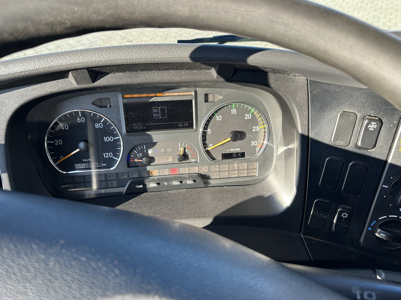 Mercedes-Benz Atego 1529 4x2 Atlas 57.3-A2 Kadaverkipper - Камион со кран, Кипер: слика 5 Mercedes-Benz Atego 1529 4x2 Atlas 57.3-A2 Kadaverkipper - Камион со кран, Кипер: слика 5