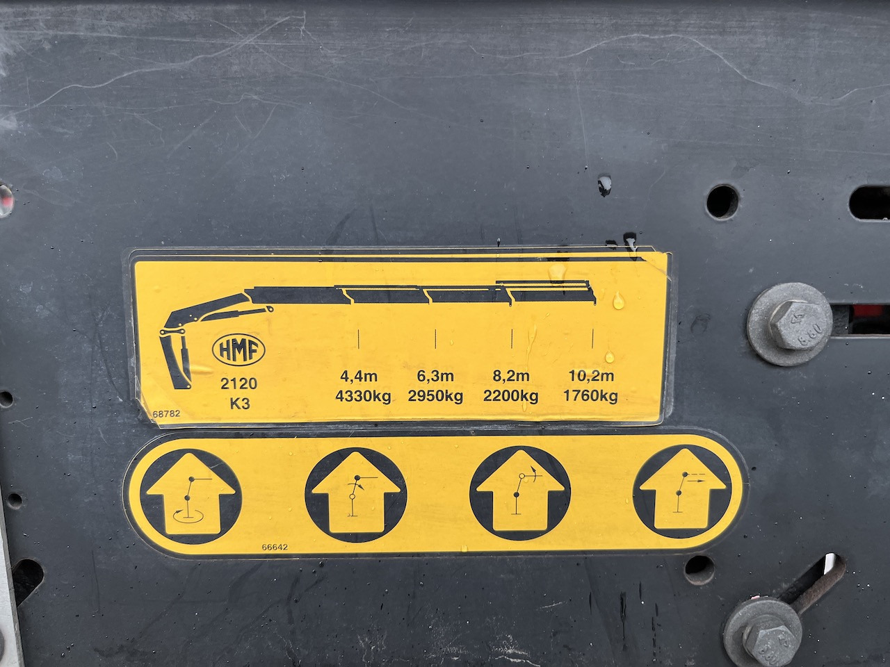 Meusburger MPS-3 Auflieger mit Kran HMF 1510 K-4 Lenkachse - Полуприколка платформа: слика 3 Meusburger MPS-3 Auflieger mit Kran HMF 1510 K-4 Lenkachse - Полуприколка платформа: слика 3