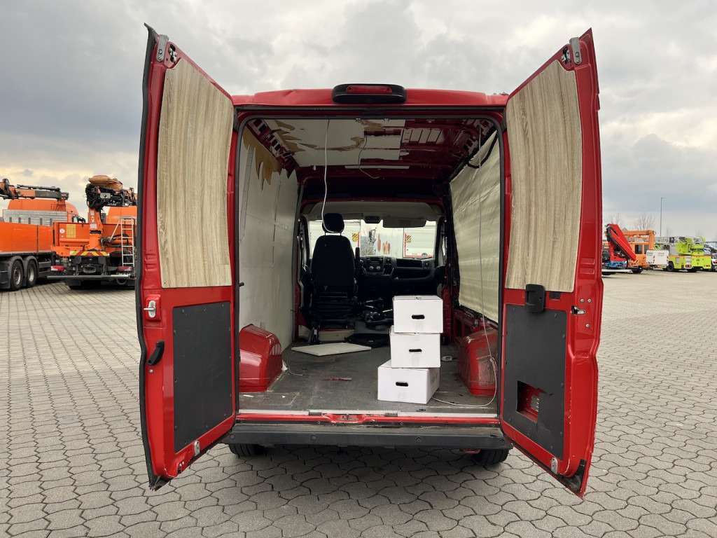 Peugeot Boxer Verkaufsfahrzeug Foodtruck Motorschaden - Товарно комбе: слика 3 Peugeot Boxer Verkaufsfahrzeug Foodtruck Motorschaden - Товарно комбе: слика 3