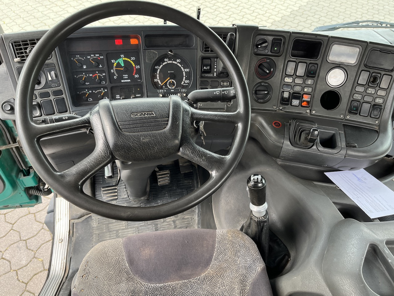 Scania P114 340 4x2 Trösch Absetzkipper Retarder AHK - Камион за подигање контејнери: слика 2 Scania P114 340 4x2 Trösch Absetzkipper Retarder AHK - Камион за подигање контејнери: слика 2