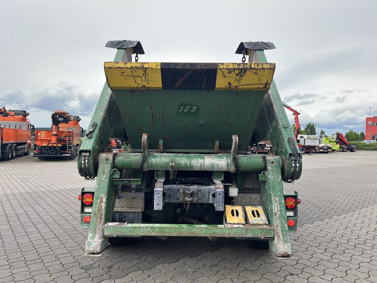 Камион за подигање контејнери Scania P360 6x2 Trösch Absetzkipper Container: слика 8 Камион за подигање контејнери Scania P360 6x2 Trösch Absetzkipper Container: слика 8