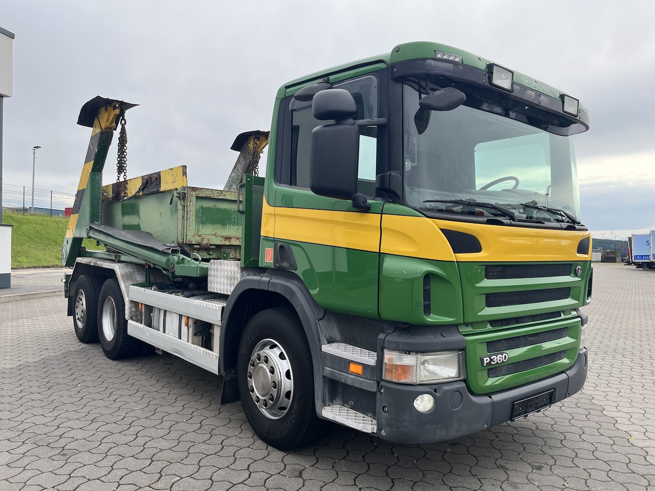 Камион за подигање контејнери Scania P360 6x2 Trösch Absetzkipper Container: слика 11 Камион за подигање контејнери Scania P360 6x2 Trösch Absetzkipper Container: слика 11
