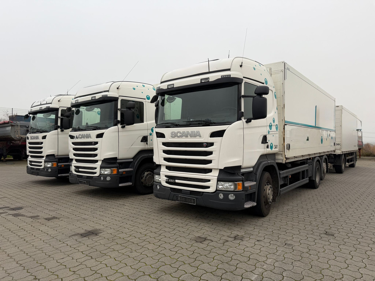 Scania R 450 6x2 Geränkezug + Orten Anhänger - Камион сандучар: слика 1 Scania R 450 6x2 Geränkezug + Orten Anhänger - Камион сандучар: слика 1