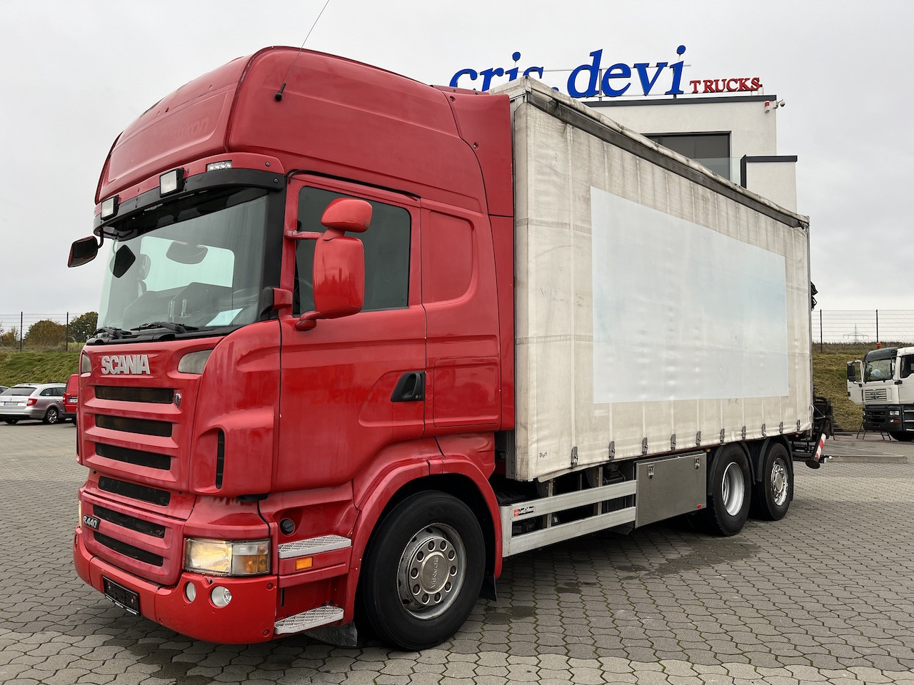 Scania R440 6x2  Hiab 166 E-5 HiDuo | AHK | Lenk-Lift A. - Камион со церада, Камион со кран: слика 1 Scania R440 6x2  Hiab 166 E-5 HiDuo | AHK | Lenk-Lift A. - Камион со церада, Камион со кран: слика 1