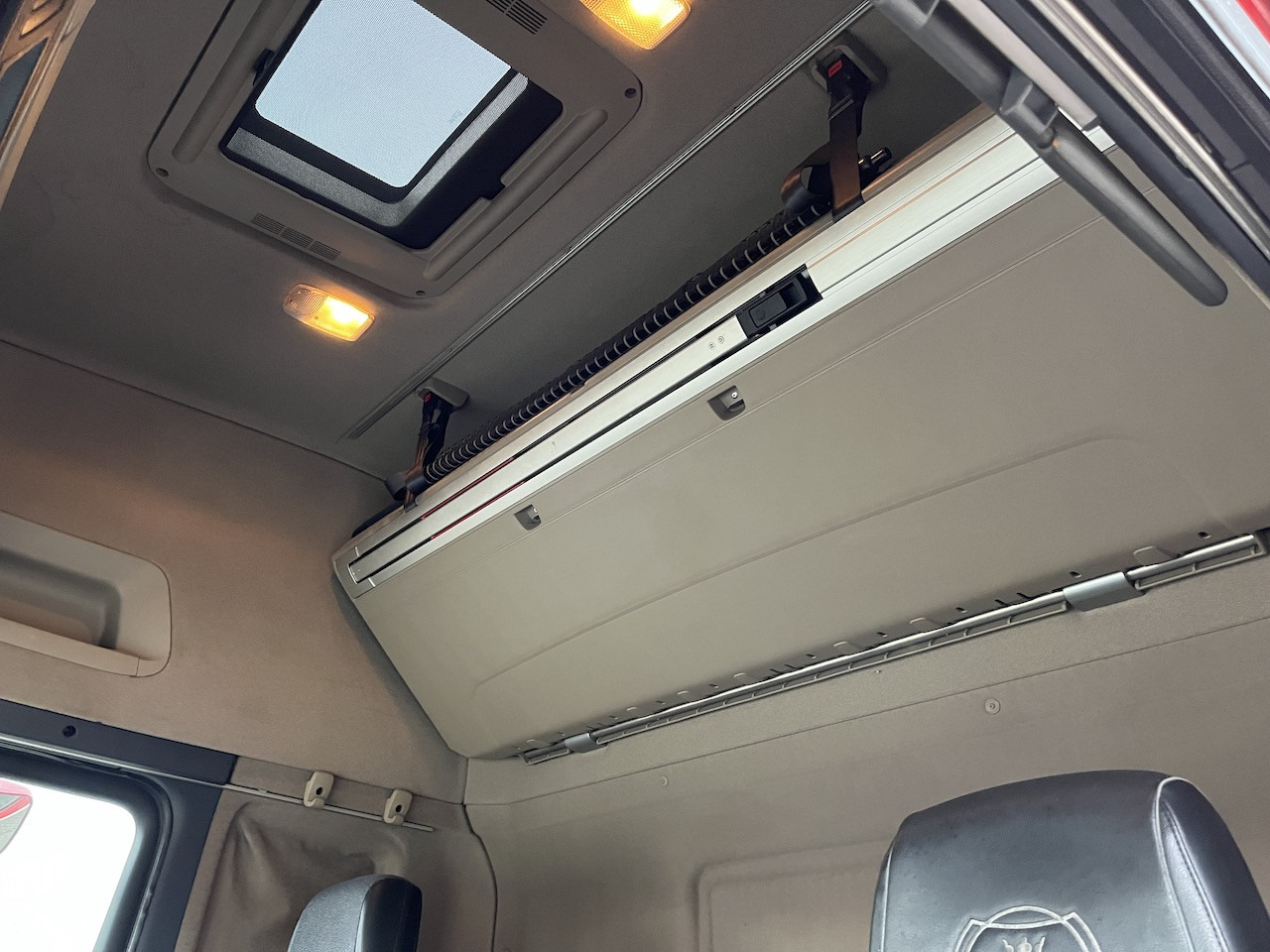 Scania R440 6x2  Hiab 166 E-5 HiDuo | AHK | Lenk-Lift A. - Камион со церада, Камион со кран: слика 4 Scania R440 6x2  Hiab 166 E-5 HiDuo | AHK | Lenk-Lift A. - Камион со церада, Камион со кран: слика 4