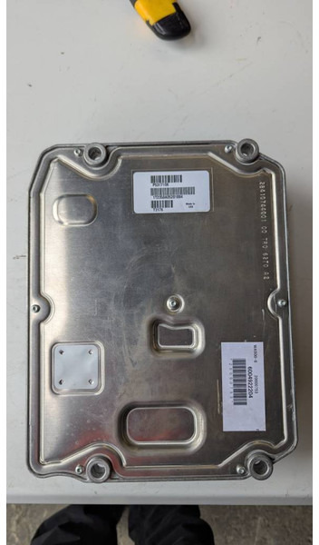 Komatsu CONTROLLER ASS' 600-492-2204 - Електричен систем за Градежна машина: слика 2 Komatsu CONTROLLER ASS' 600-492-2204 - Електричен систем за Градежна машина: слика 2