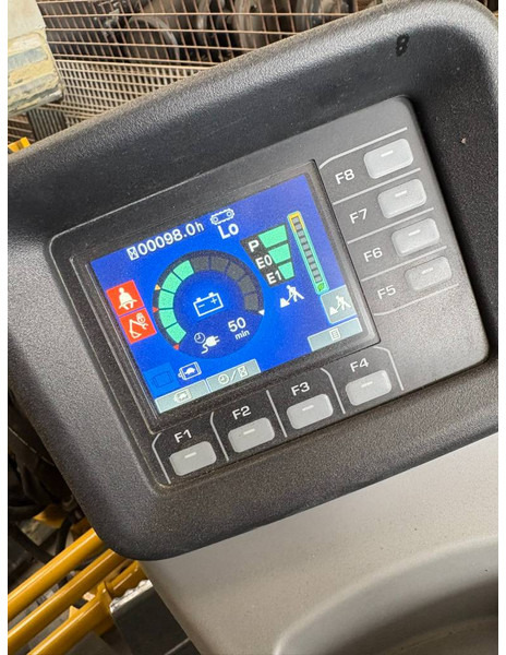 Komatsu PC33E-6 - Мини багер: слика 4 Komatsu PC33E-6 - Мини багер: слика 4