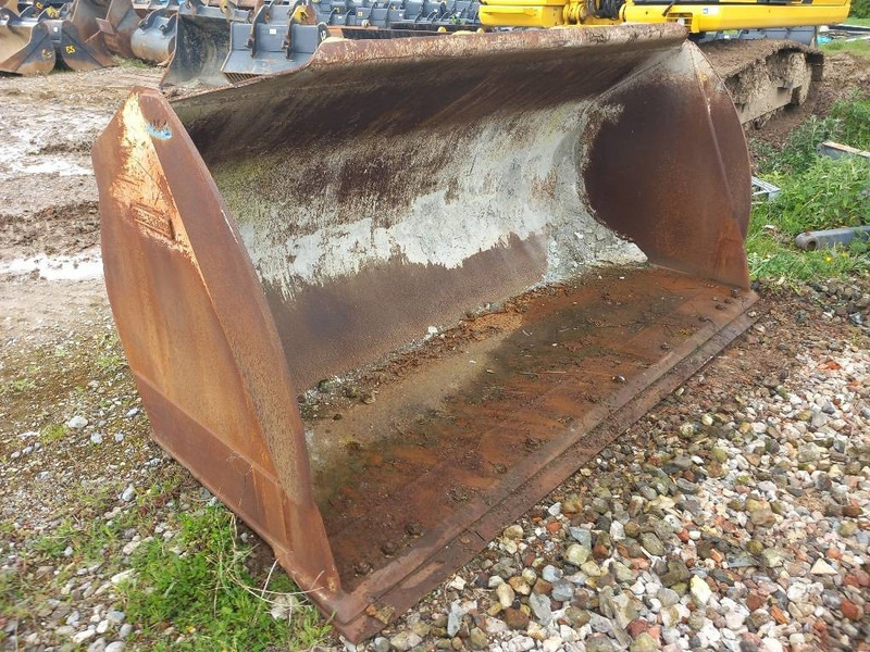 Komatsu WA380-8 Quick coupler & Bucket - Корпа за Градежна машина: слика 1 Komatsu WA380-8 Quick coupler & Bucket - Корпа за Градежна машина: слика 1