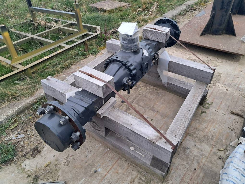 Komatsu WA80M-8E0 FRONT AXLY ASSY 42U-22-51010 - Оска и делови за Градежна машина: слика 1 Komatsu WA80M-8E0 FRONT AXLY ASSY 42U-22-51010 - Оска и делови за Градежна машина: слика 1