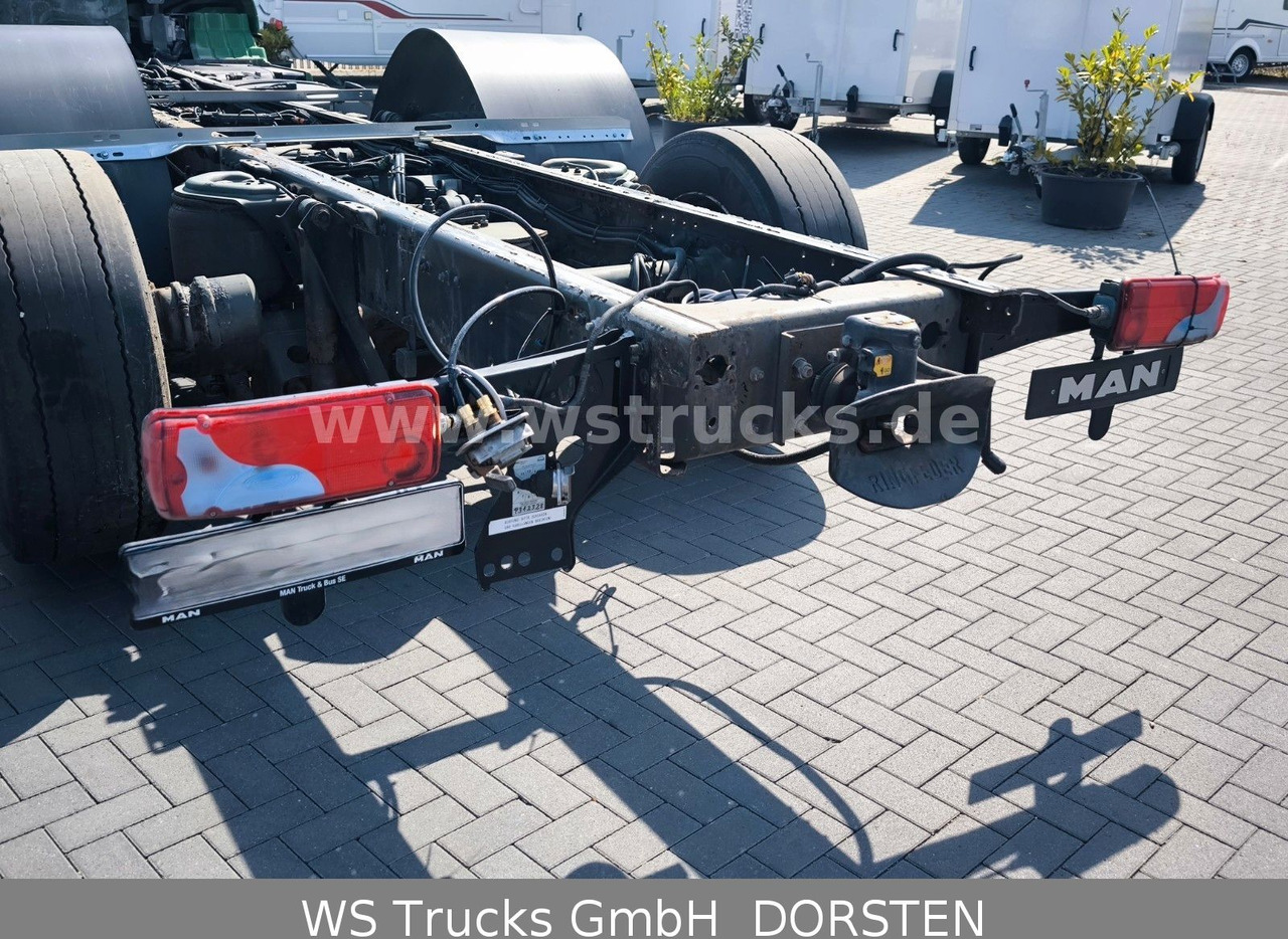 MAN TGS 26.500 6x2 Luft/Luft Lenkachse Intader - Камион со кабинска шасија: слика 5 MAN TGS 26.500 6x2 Luft/Luft Lenkachse Intader - Камион со кабинска шасија: слика 5