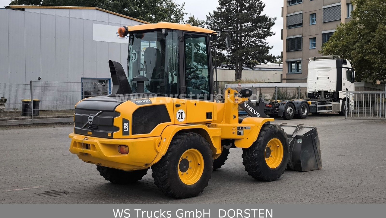 Volvo Radlader L 35 G - Натоварувач на тркала: слика 4 Volvo Radlader L 35 G - Натоварувач на тркала: слика 4