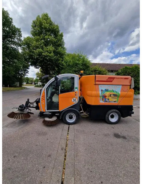 Bucher Kehrmaschine BUCHER-GUYER Kehrmaschine EG 4.500 kg Diesel Topzustand - Индустриска машина за метење: слика 1 Bucher Kehrmaschine BUCHER-GUYER Kehrmaschine EG 4.500 kg Diesel Topzustand - Индустриска машина за метење: слика 1